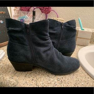 NWOT heeled boots